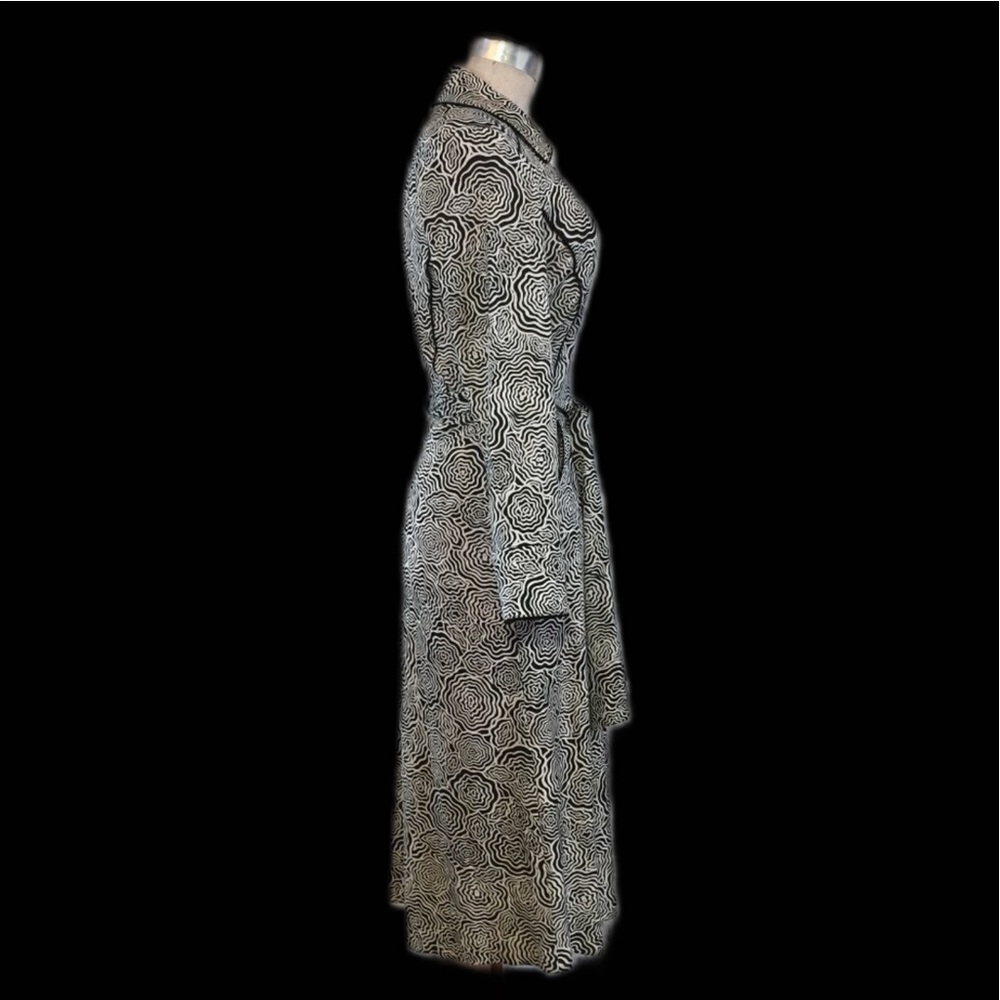Classic DVF Silk Wrap Dress Abstract Black & Cream